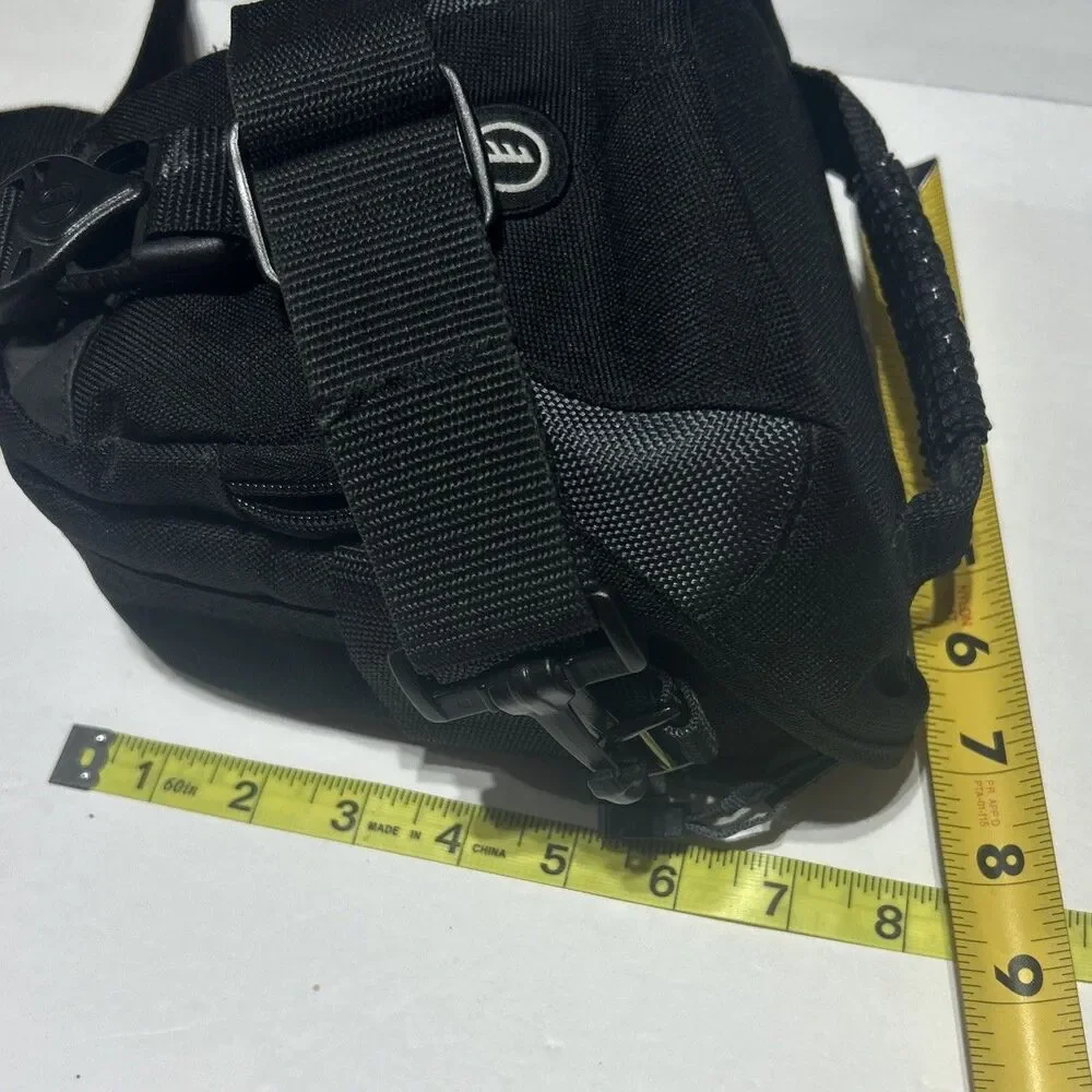 Tamrac 5514 Black Compact Camera Shoulder Bag